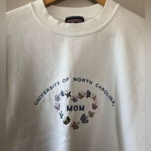 UNC/University of North Carolina Crewneck VTG Embroidered